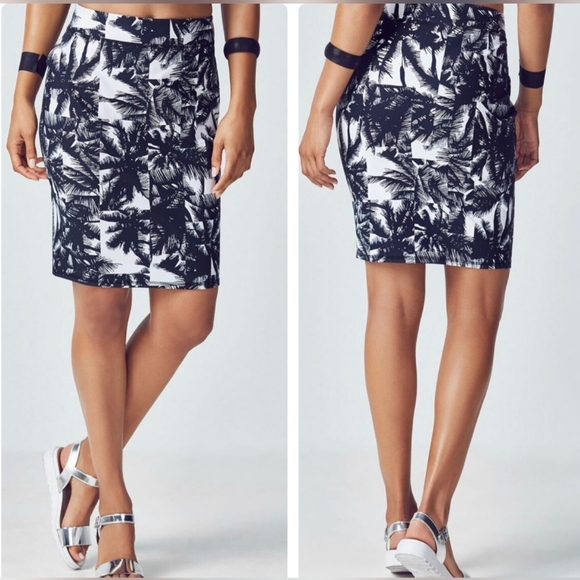 Fabletics "Cora" Compression Mini Skirt - Picture 2 of 6